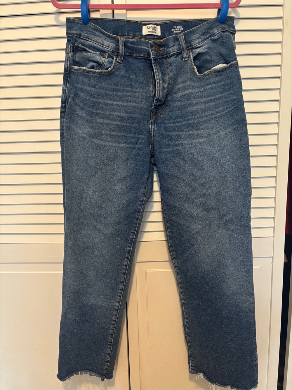 Kensie Straight Leg Jeans in Medium Blue Wash